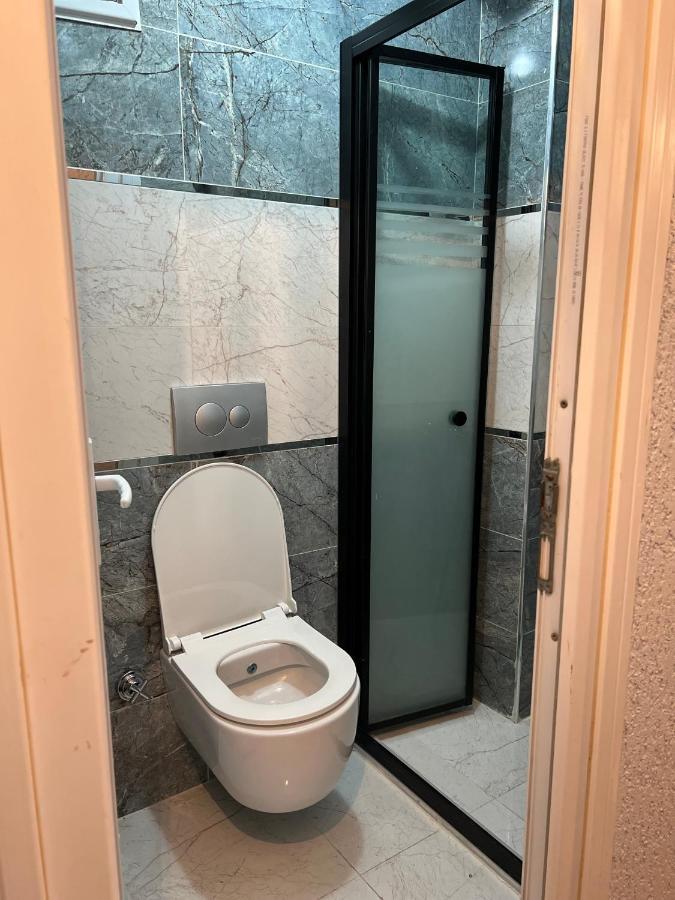Ikbal Apart Hotel Istanbul Exteriör bild